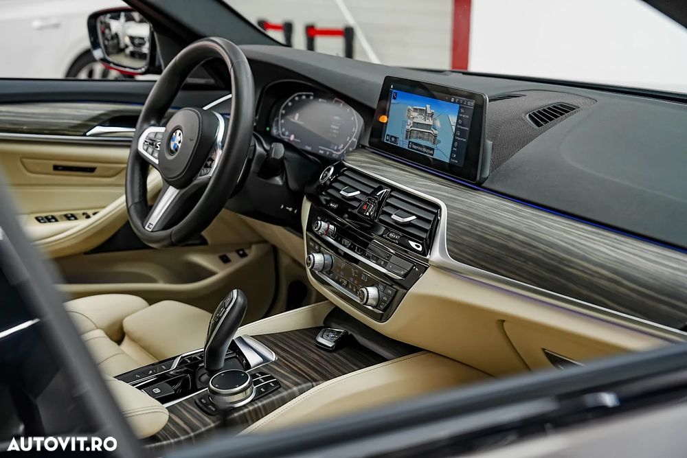 BMW Seria 5 530e Aut. M Sport Edition - 12