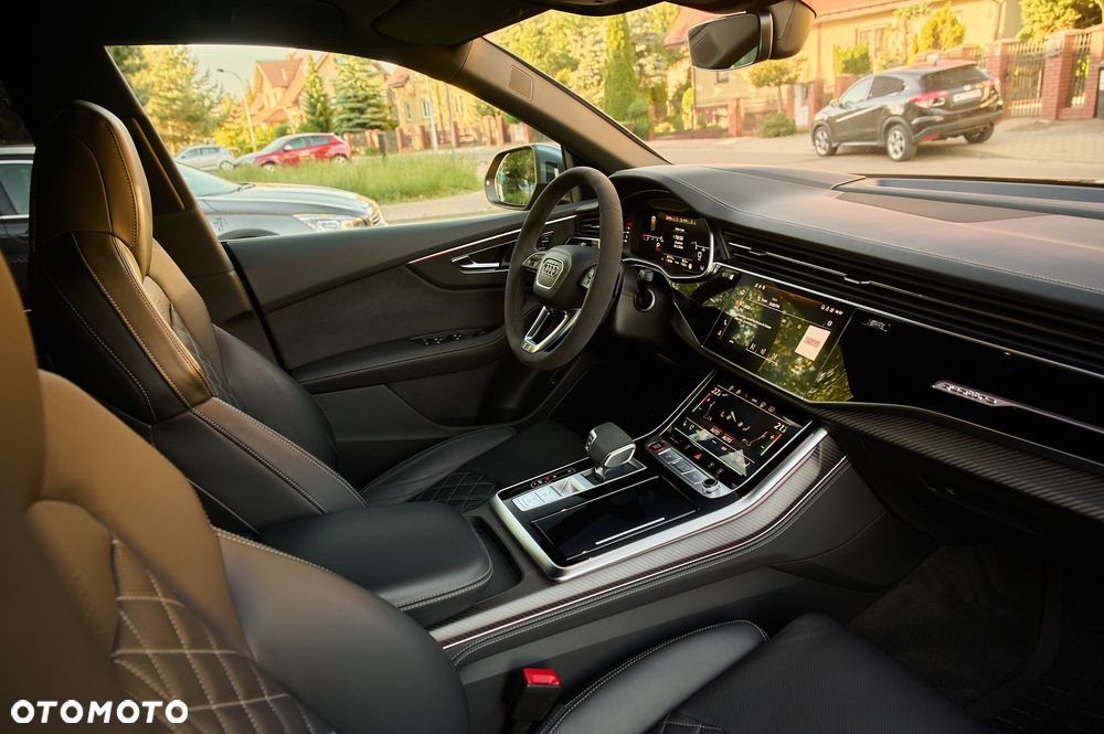 Audi SQ8 - 31