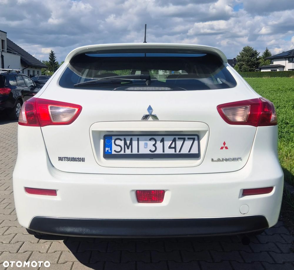 Mitsubishi Lancer 1.5 Invite - 16