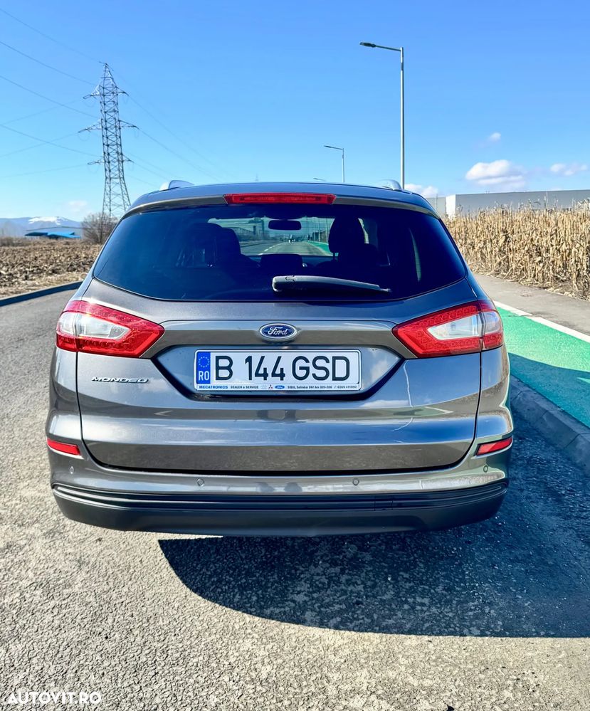 Ford Mondeo 2.0 TDCI Powershift Titanium - 6