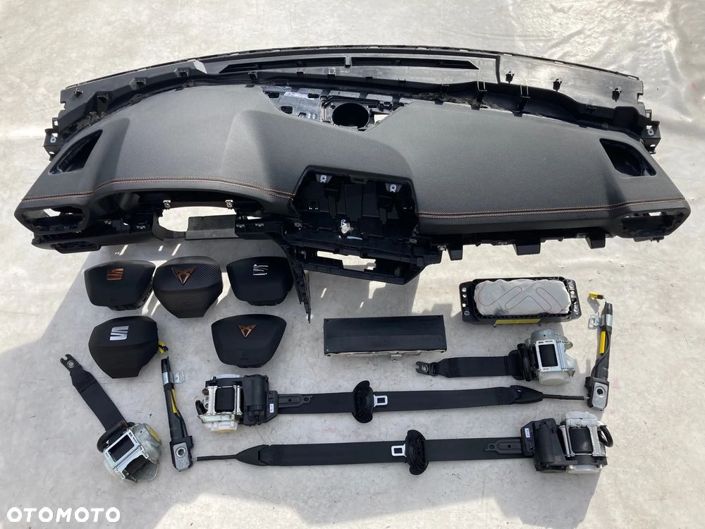 SEAT LEON CUPRA FORMENTOR DESKA KONSOLA KOKPIT PULPIT PÓŁKA PARAPET PODUSZKI POWIETRZNE KIEROWCY PASAŻERA KOLAN AIR BAG PODUSZKA POWIETRZNA KOLANOWA AIRBAG FOTELA W FOTEL KANAPY AIR BAG LĘDŹWIOWY PASY PAS NAPINACZE DOPINACZE SKÓRA NIĆ SZYTA naprawa !!! - 2