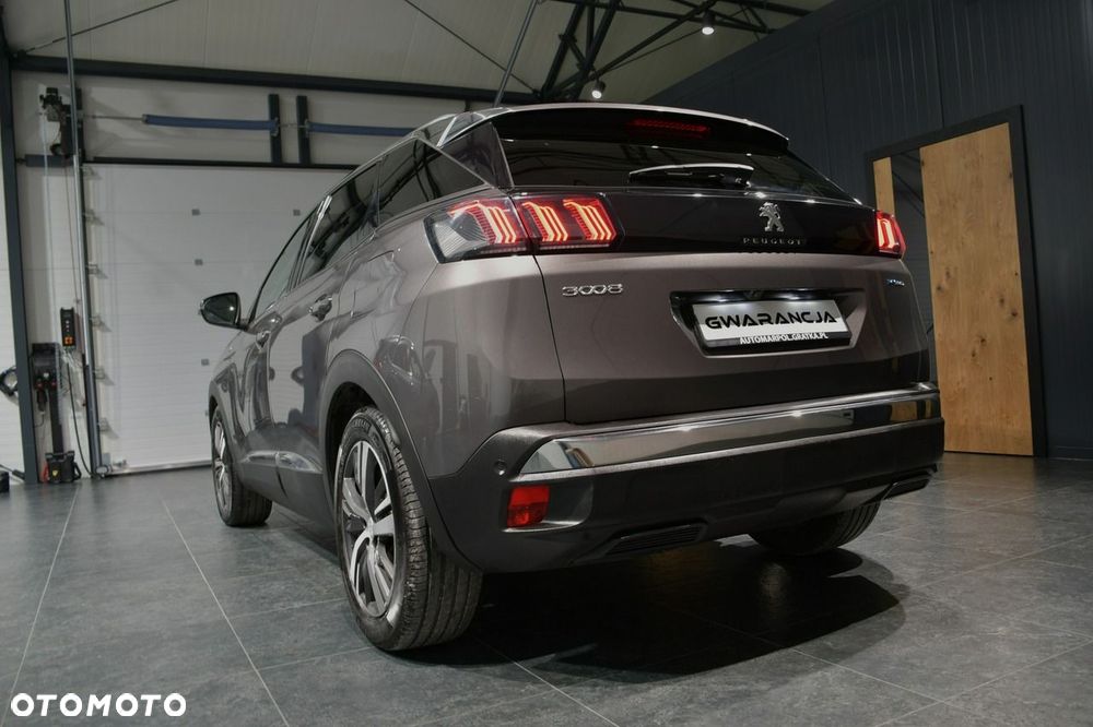 Peugeot 3008 1.6 PureTech Hybrid PHEV Allure Pack S&S EAT8 - 7