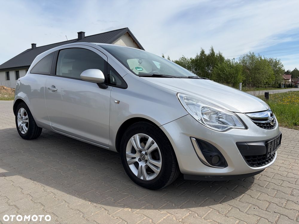 Opel Corsa 1.4 16V Satellite - 3