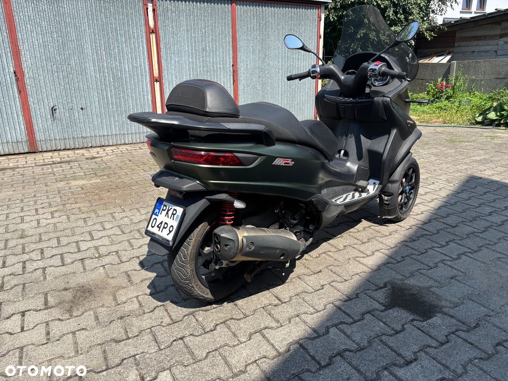 Piaggio MP-3 - 4