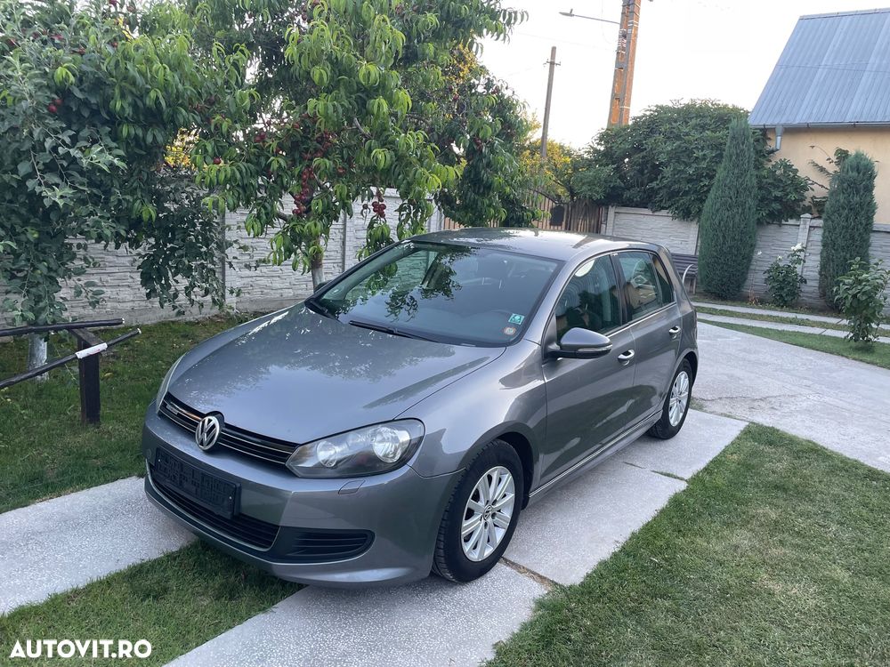 Volkswagen Golf - 22