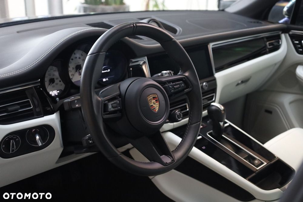 Porsche Macan - 13
