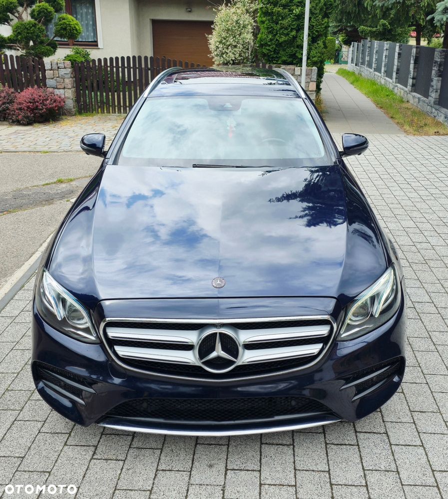 Mercedes-Benz Klasa E 400 4-Matic 9G-TRONIC - 1