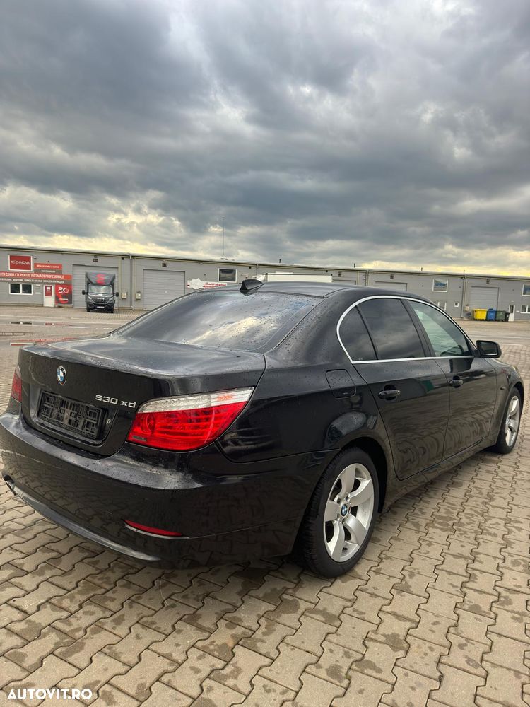 BMW Seria 5 530xd Aut. - 8