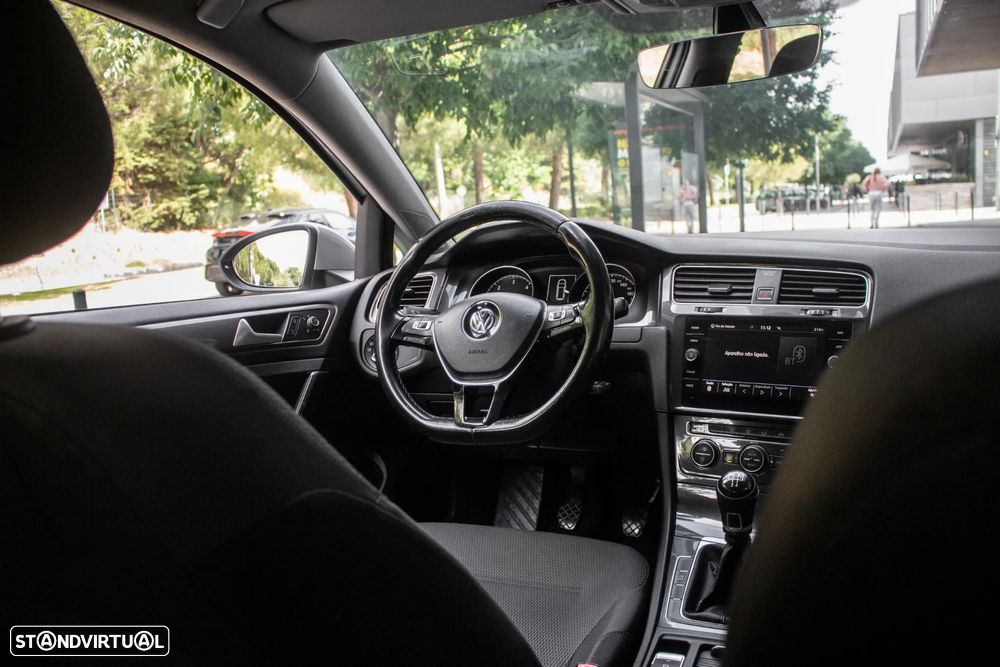 VW Golf Variant 1.6 TDi SCR Comfortline - 29