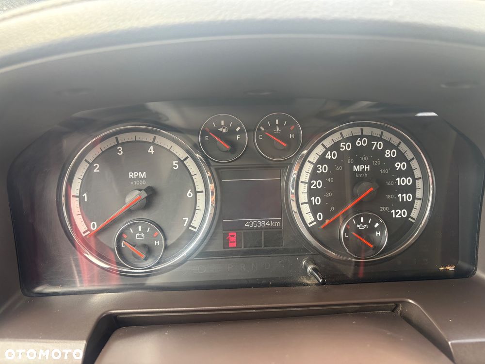 Dodge RAM 5.7 4x4 - 14