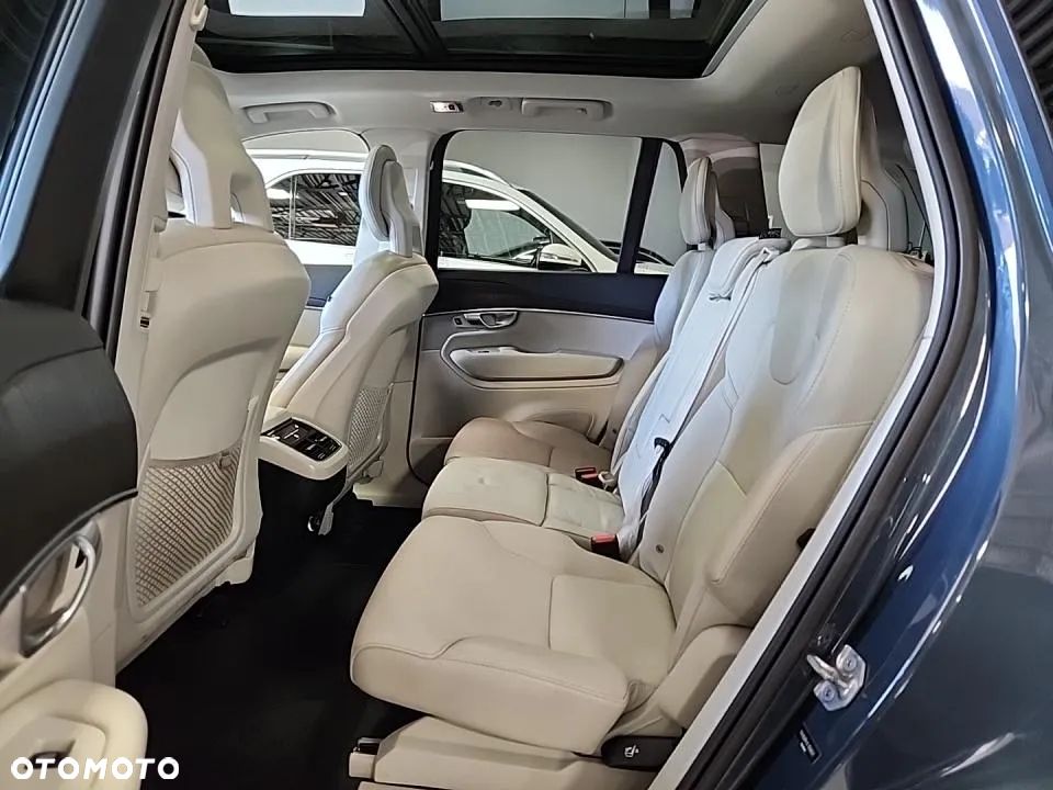 Volvo XC 90 T5 AWD Momentum 7os - 16