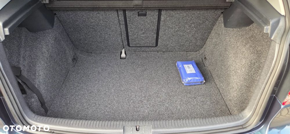 Volkswagen Golf 1.2 TSI BlueMotion Technology Cup - 36