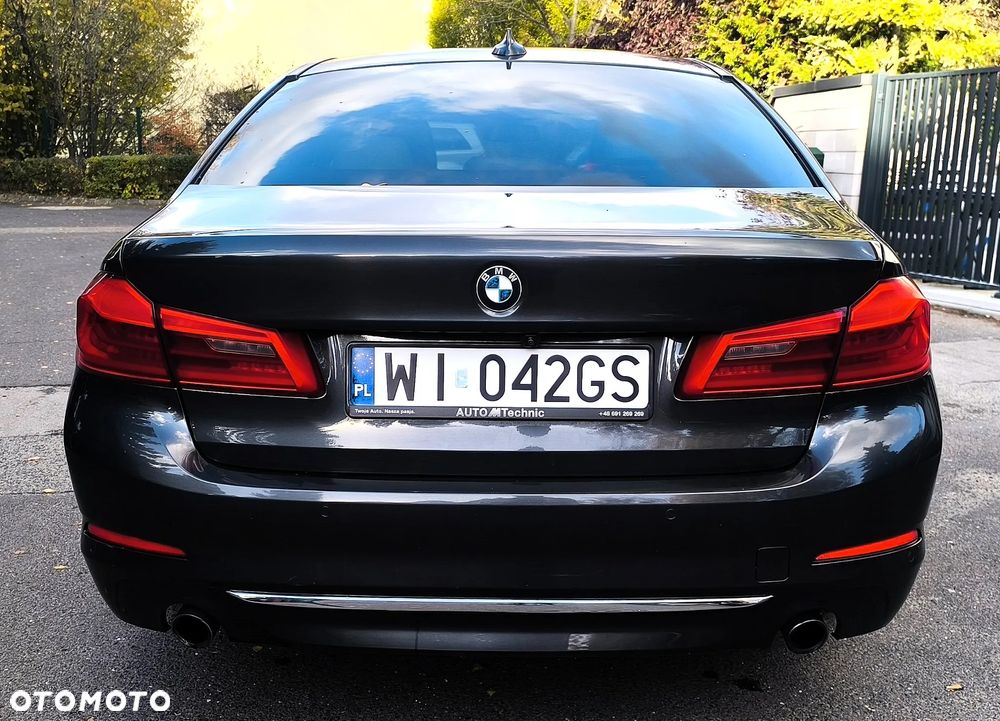 BMW Seria 5 530i xDrive - 9