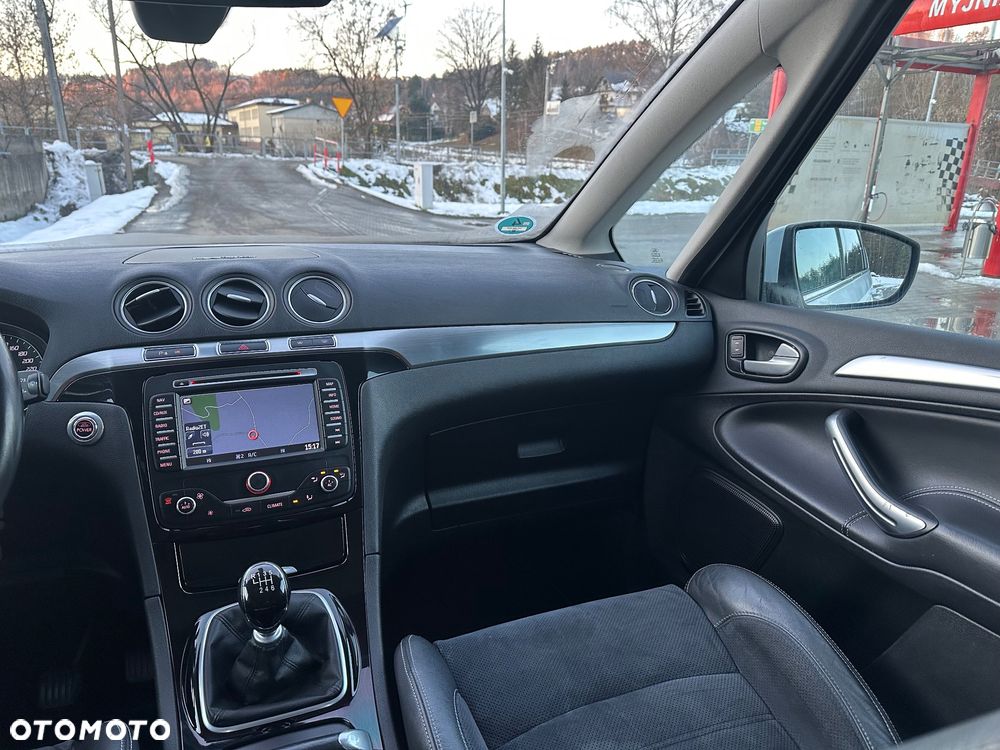 Ford S-Max 2.0 TDCi DPF Titanium X - 28