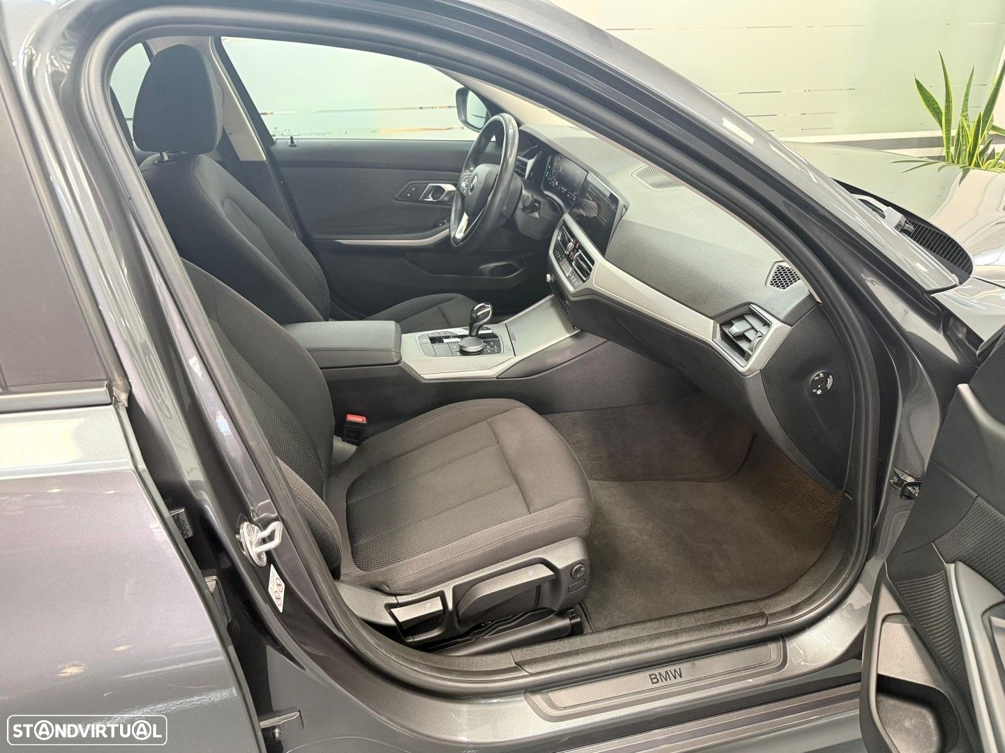BMW 320 d Touring xDrive Line Sport Auto - 20