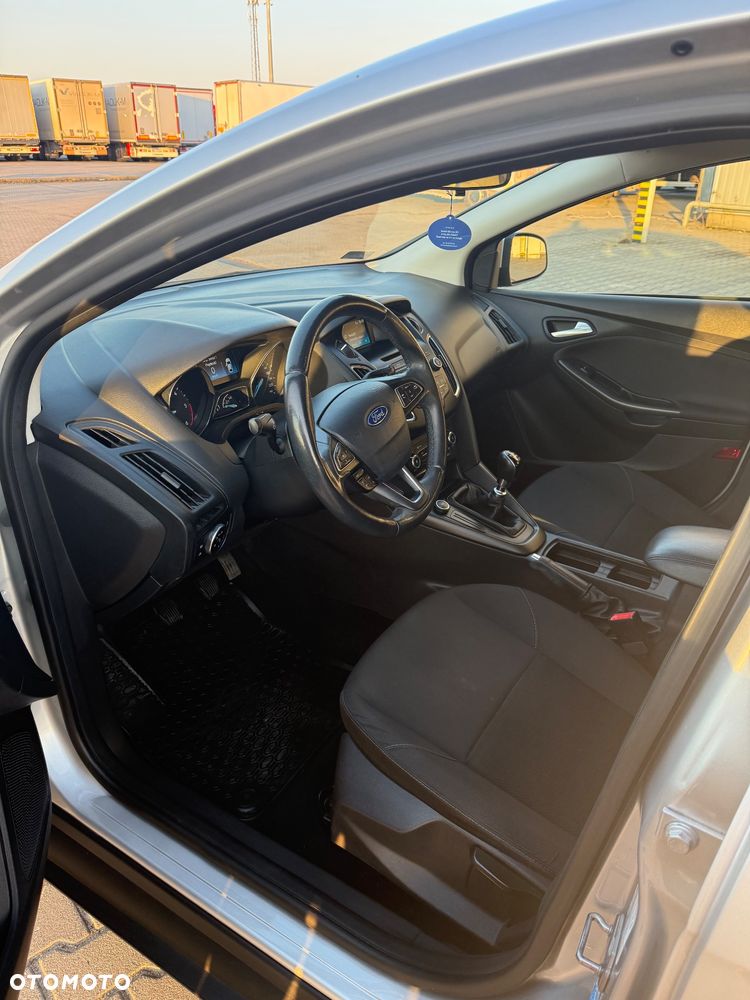 Ford Focus 1.5 TDCi SYNC Edition - 11