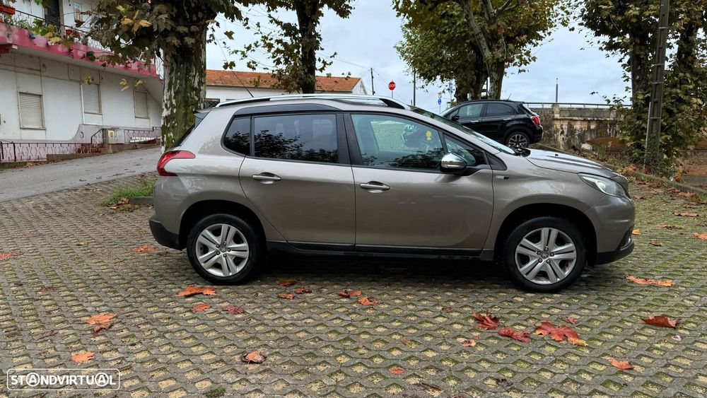 Peugeot 2008 PureTech 82 Style - 6