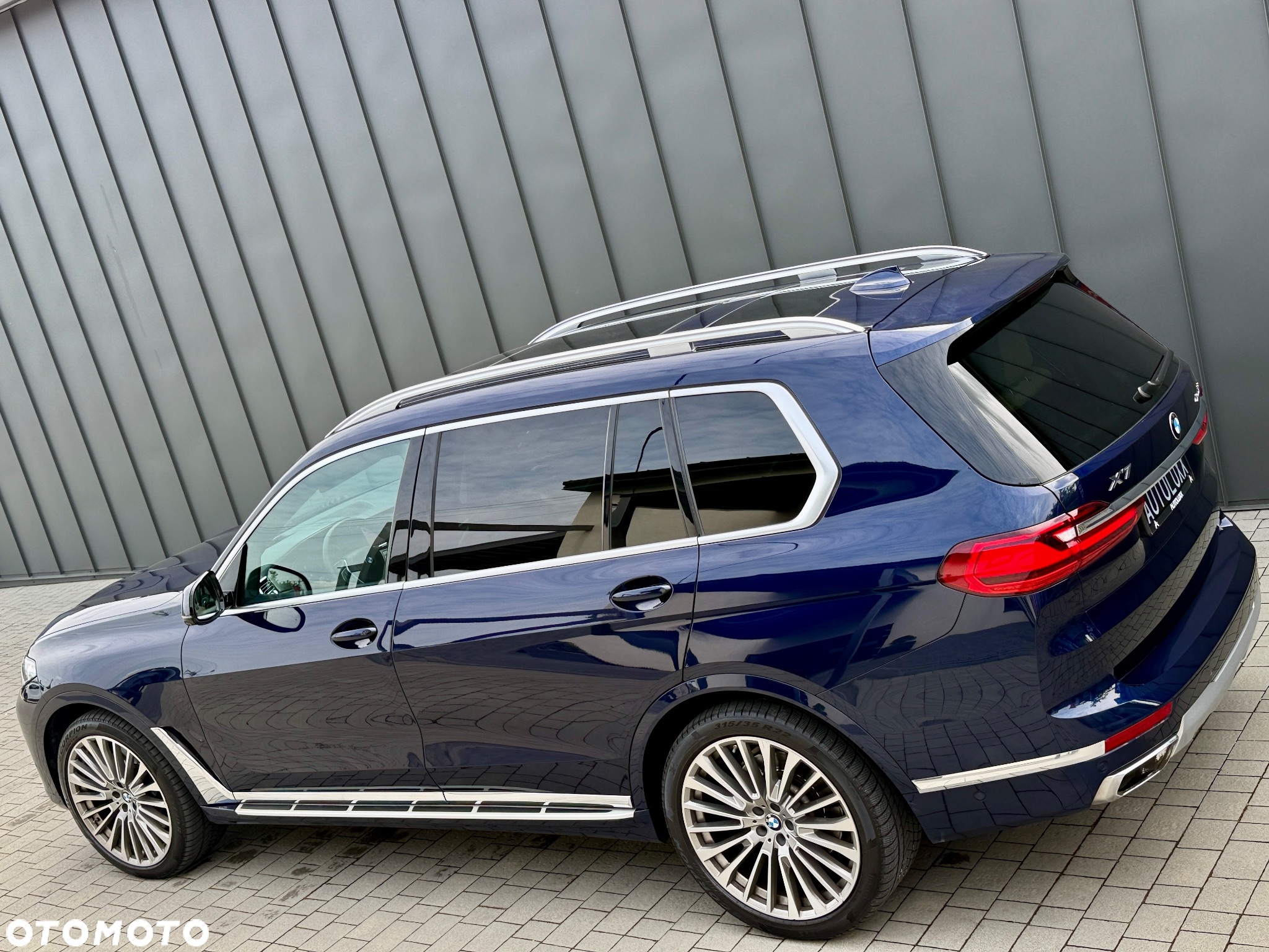 BMW X7 xDrive40i - 17