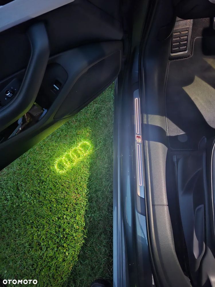 Audi A4 Avant 2.0 TDI DPF clean diesel S line Sportpaket - 10