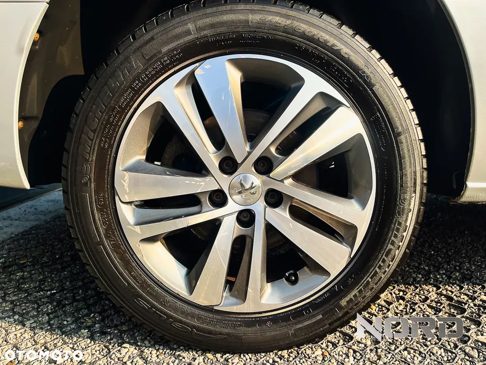 Peugeot Expert 2.0 Premium S&S - 11