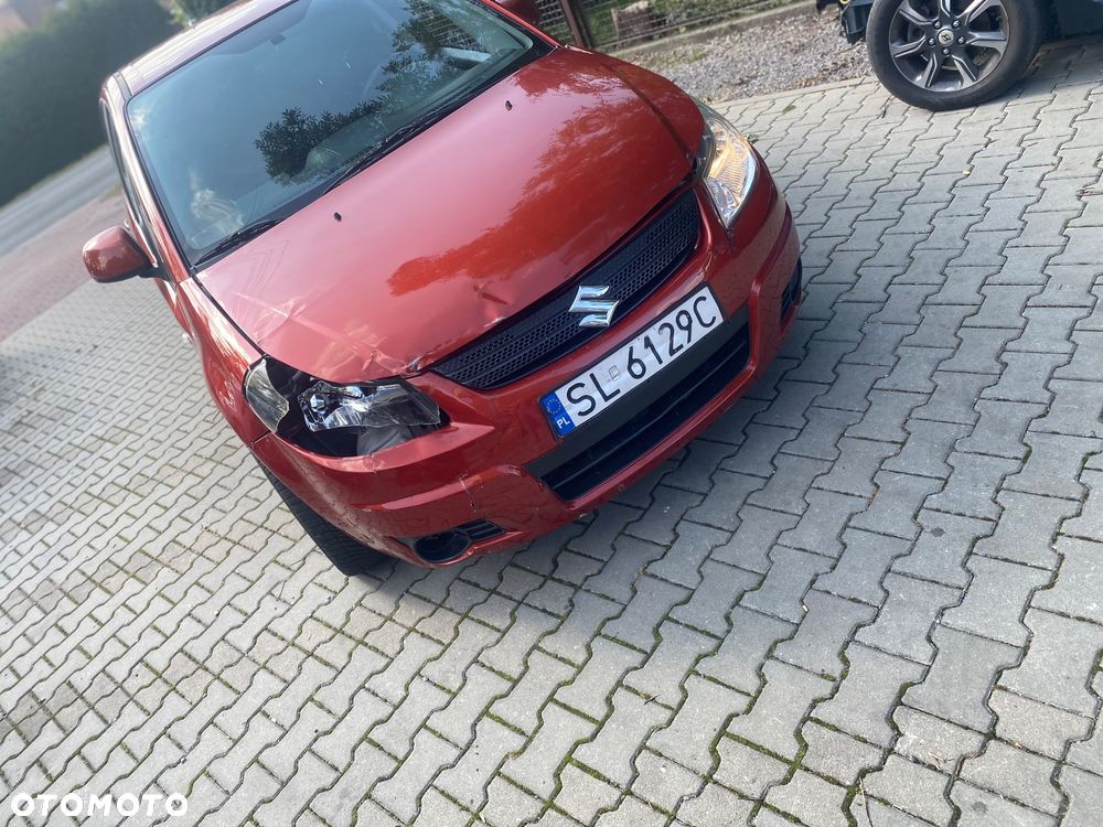 Suzuki SX4 1.6 GS / Premium - 4