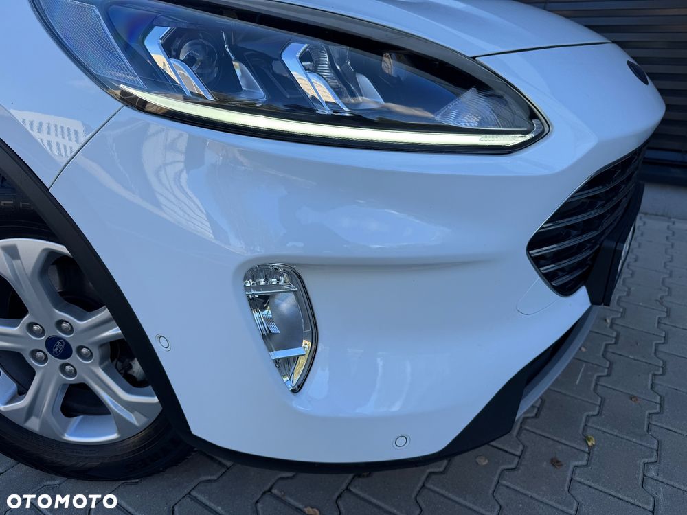 Ford Kuga 2.5 FHEV FWD Titanium - 32