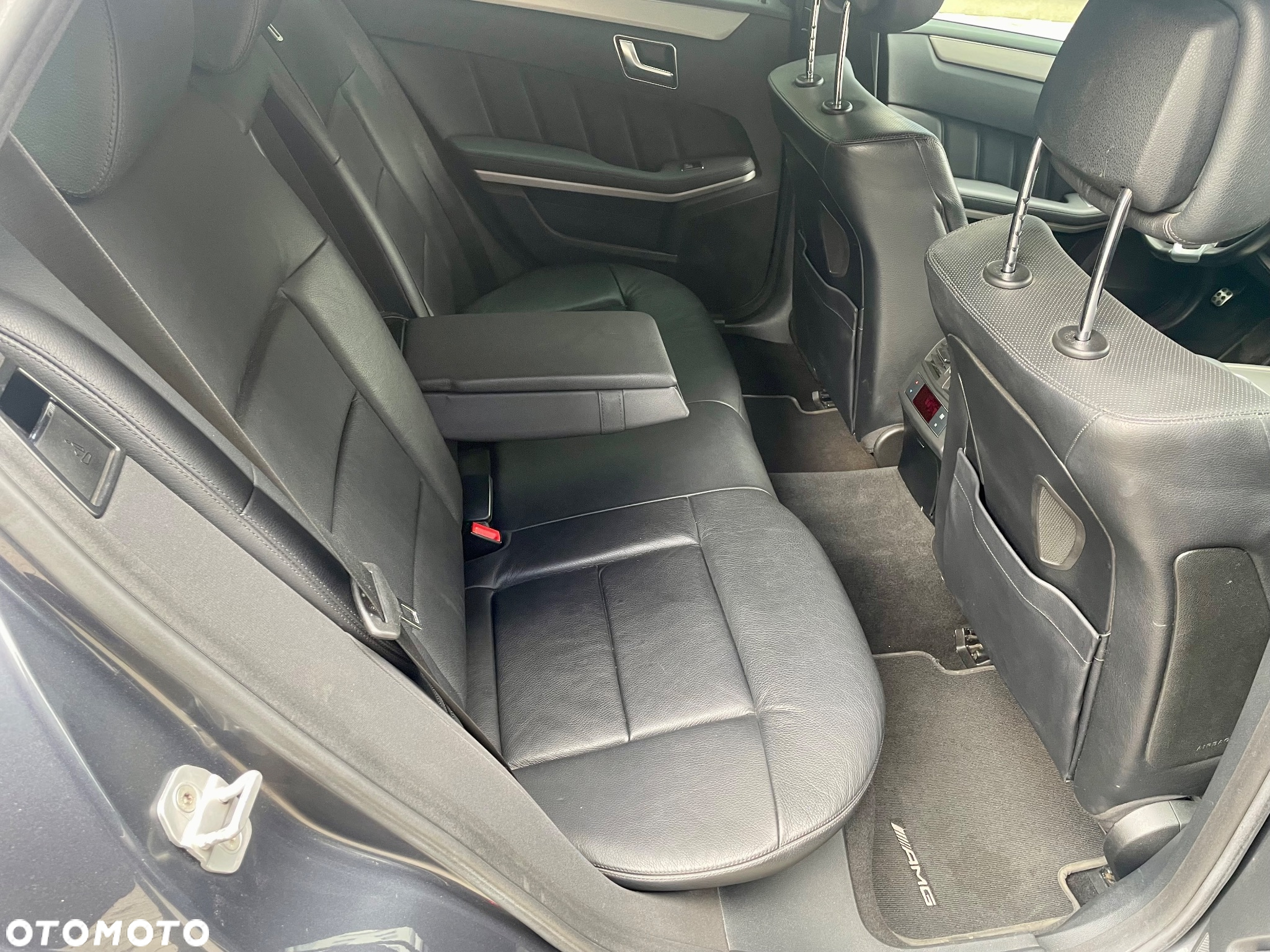 Mercedes-Benz Klasa E 500 T 4Matic 7G-TRONIC Avantgarde - 19