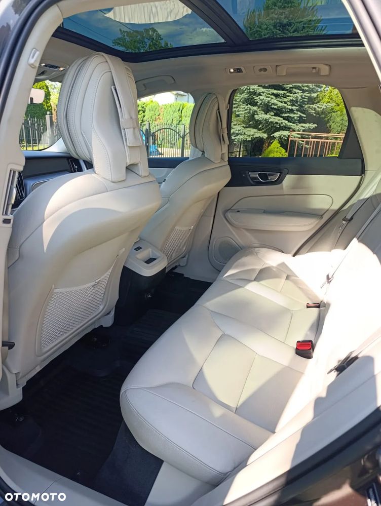 Volvo XC 60 T6 AWD Geartronic Momentum - 3