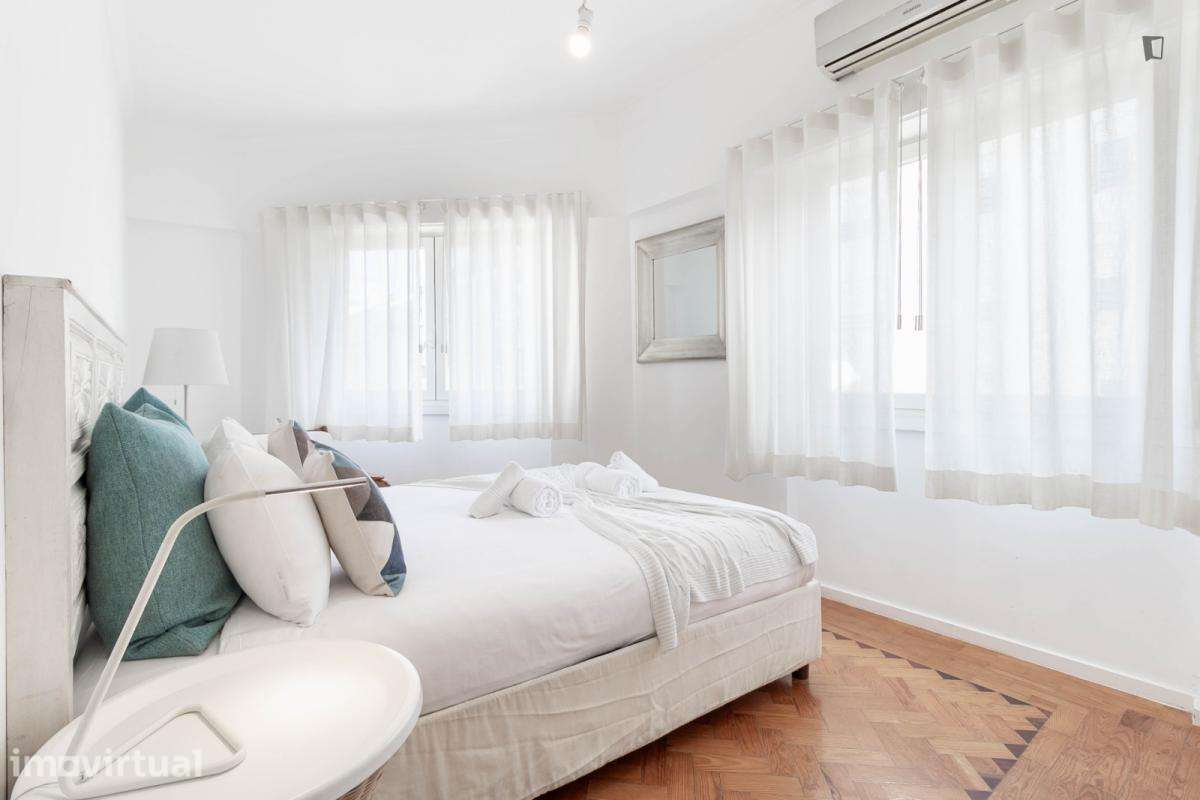 Apartamento com 2 quartos - localizado em Campo de Ourique Lisbon - Grande imagem: 2/24