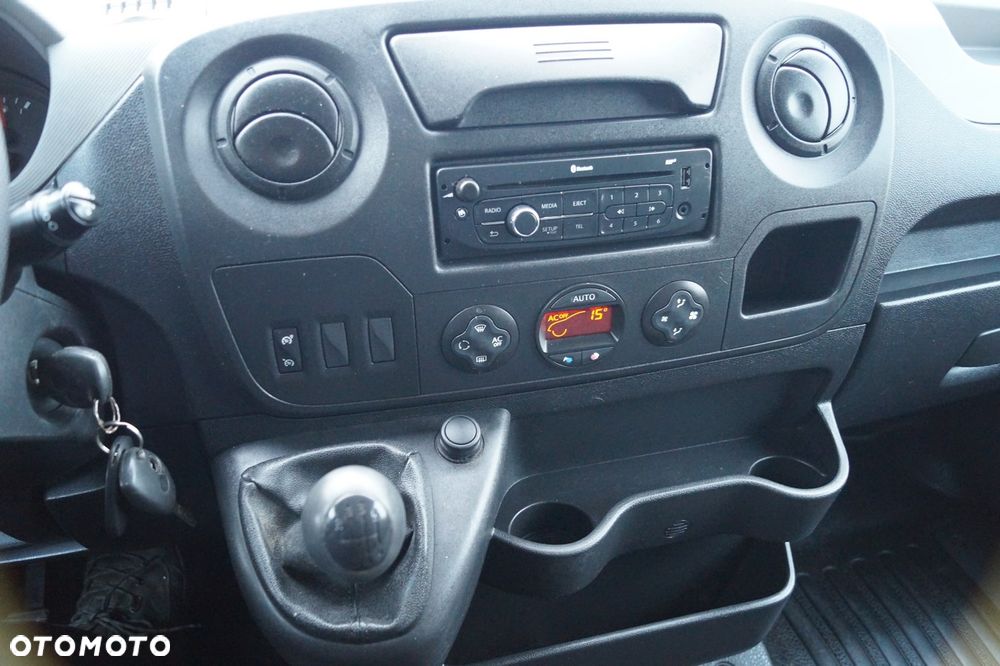 Renault Master - 22