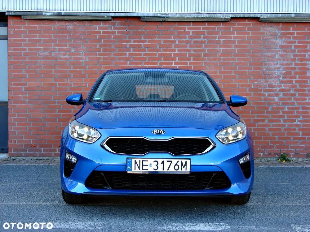 Kia Ceed - 11