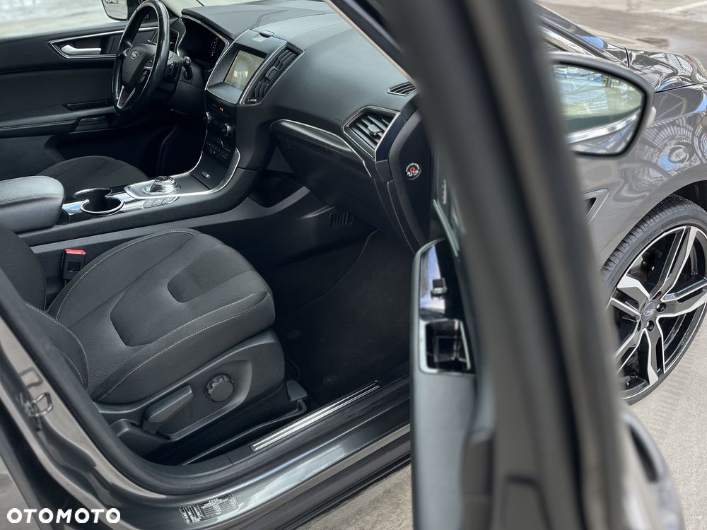 Ford S-Max 2.0 EcoBlue Titanium - 25