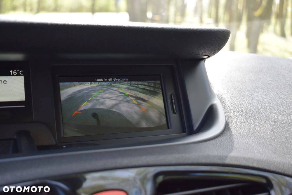 Renault Grand Scenic 2.0 16V 140 CVT Bose Edition - 33