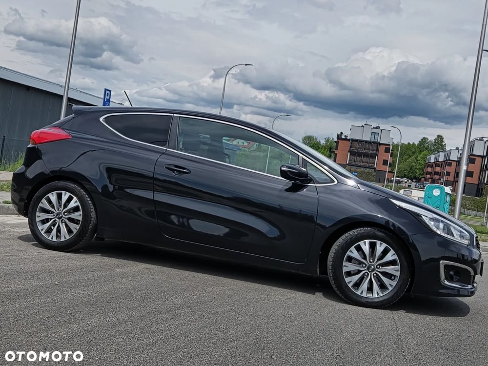 Kia Ceed 1.6 CRDi Spirit - 14
