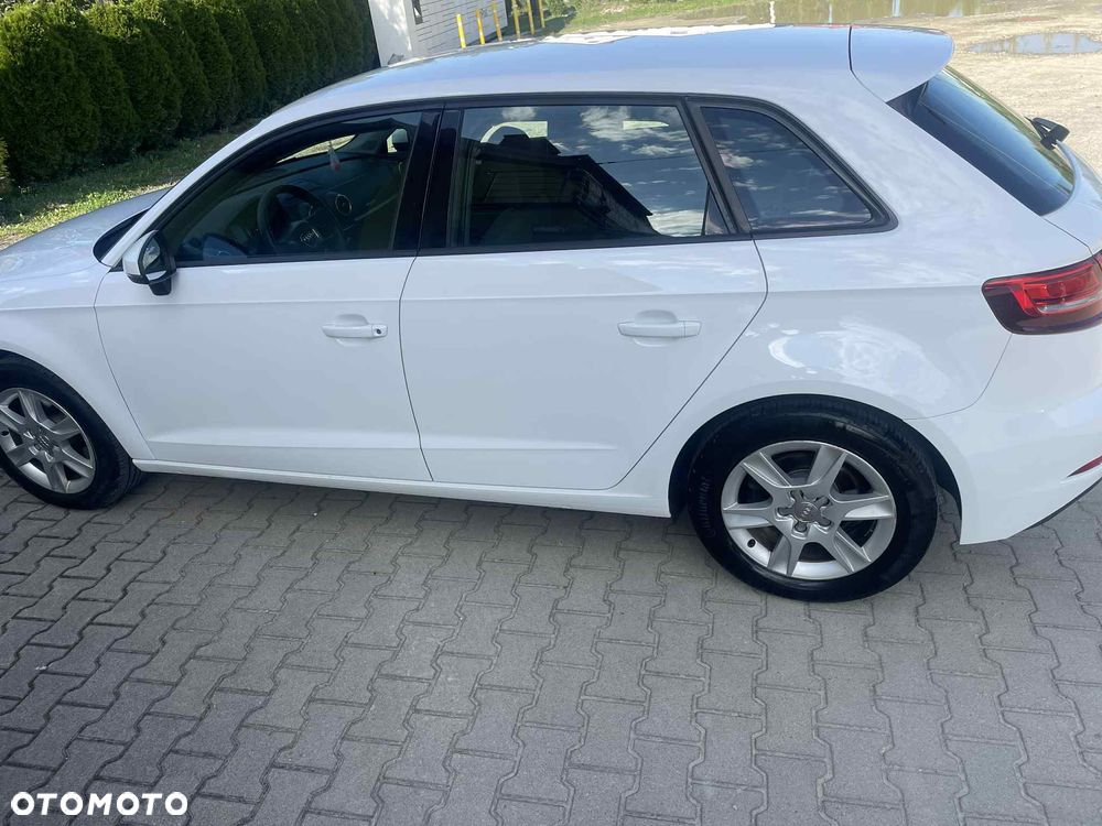 Audi A3 2.0 TDI Ambiente - 7