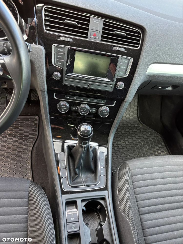 Volkswagen Golf 1.2 TSI BlueMotion Technology Cup - 15