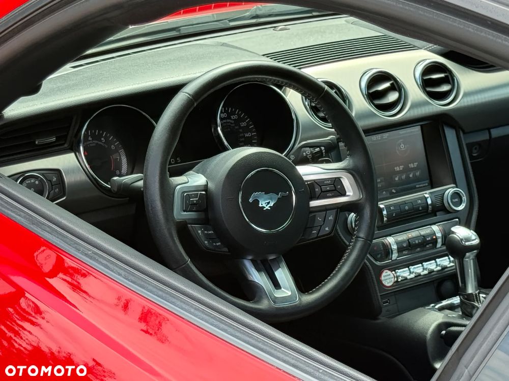 Ford Mustang 2.3 Eco Boost - 29