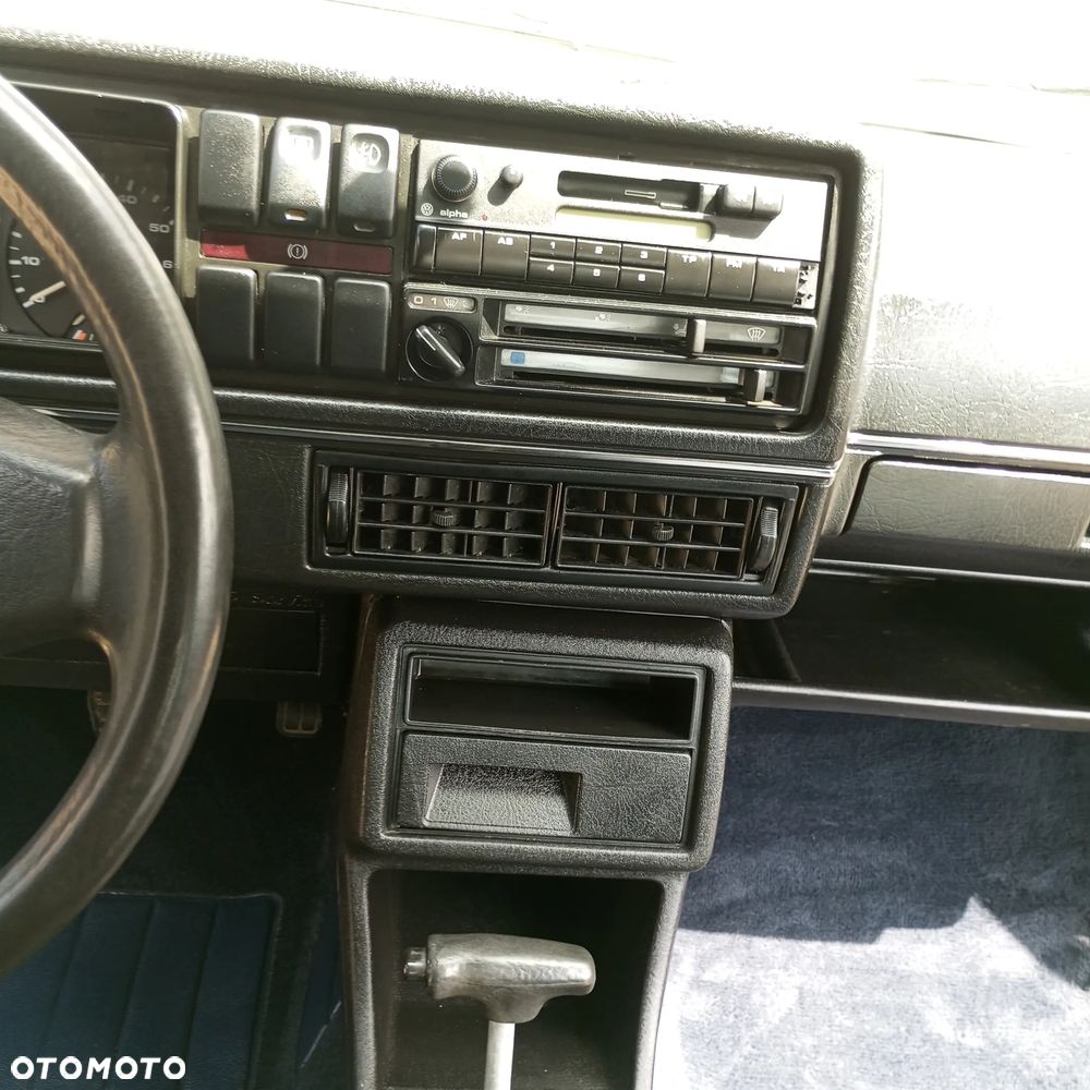 Volkswagen Golf - 20