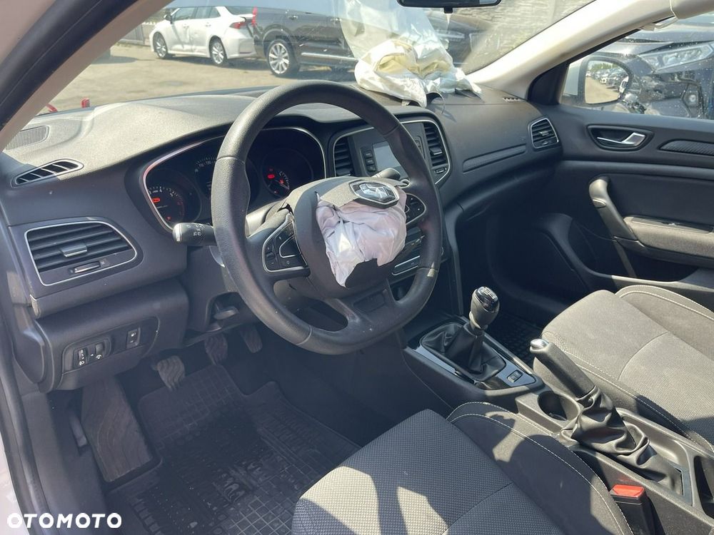 Renault Megane 1.3 TCe FAP Life - 9