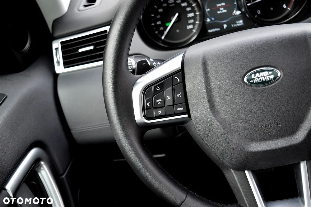 Land Rover Discovery Sport TD4 HSE Luxury - 34