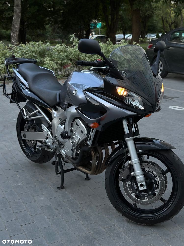 Yamaha FZ6 - 1