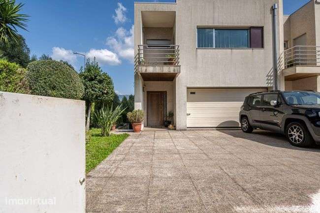 Moradia T3 + Escritório em Creixomil - Guimarães - Grande imagem: 2/33