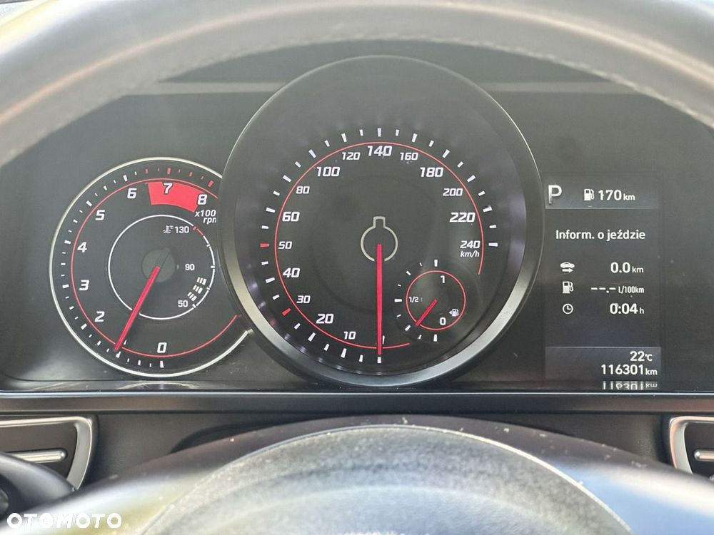 Hyundai Elantra - 24