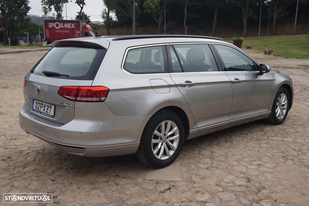 VW Passat Variant 1.6 TDI Confortline - 8