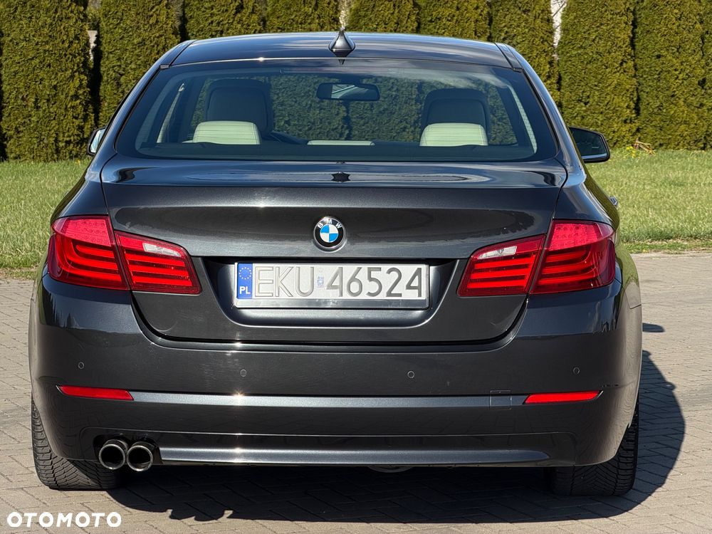 BMW Seria 5 528i Sport-Aut Luxury Line - 10