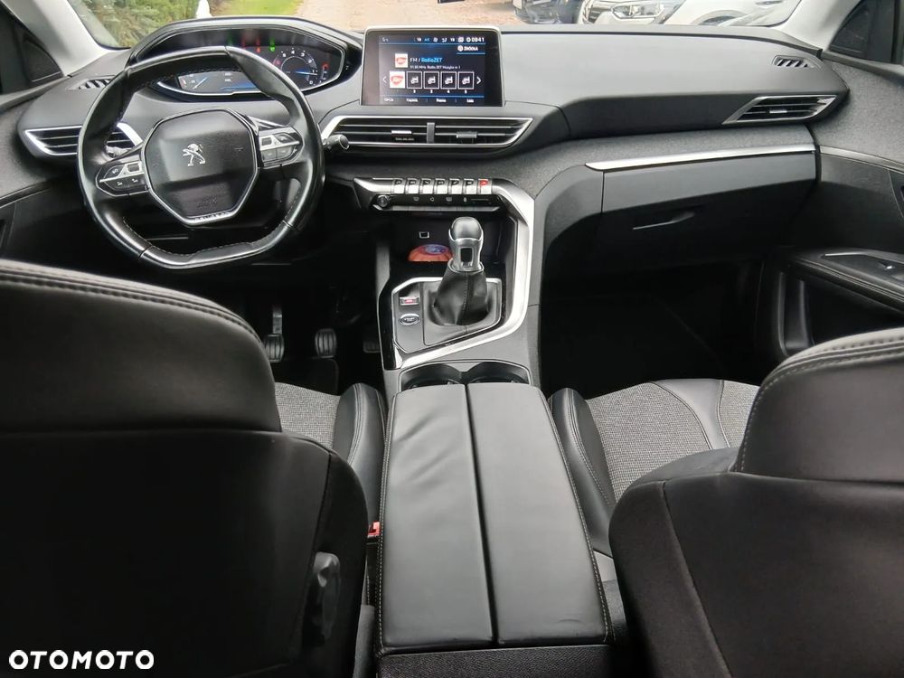 Peugeot 5008 1.2 PureTech Active Pack S&S - 29