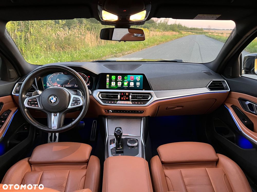 BMW Seria 3 330i xDrive M Sport - 17