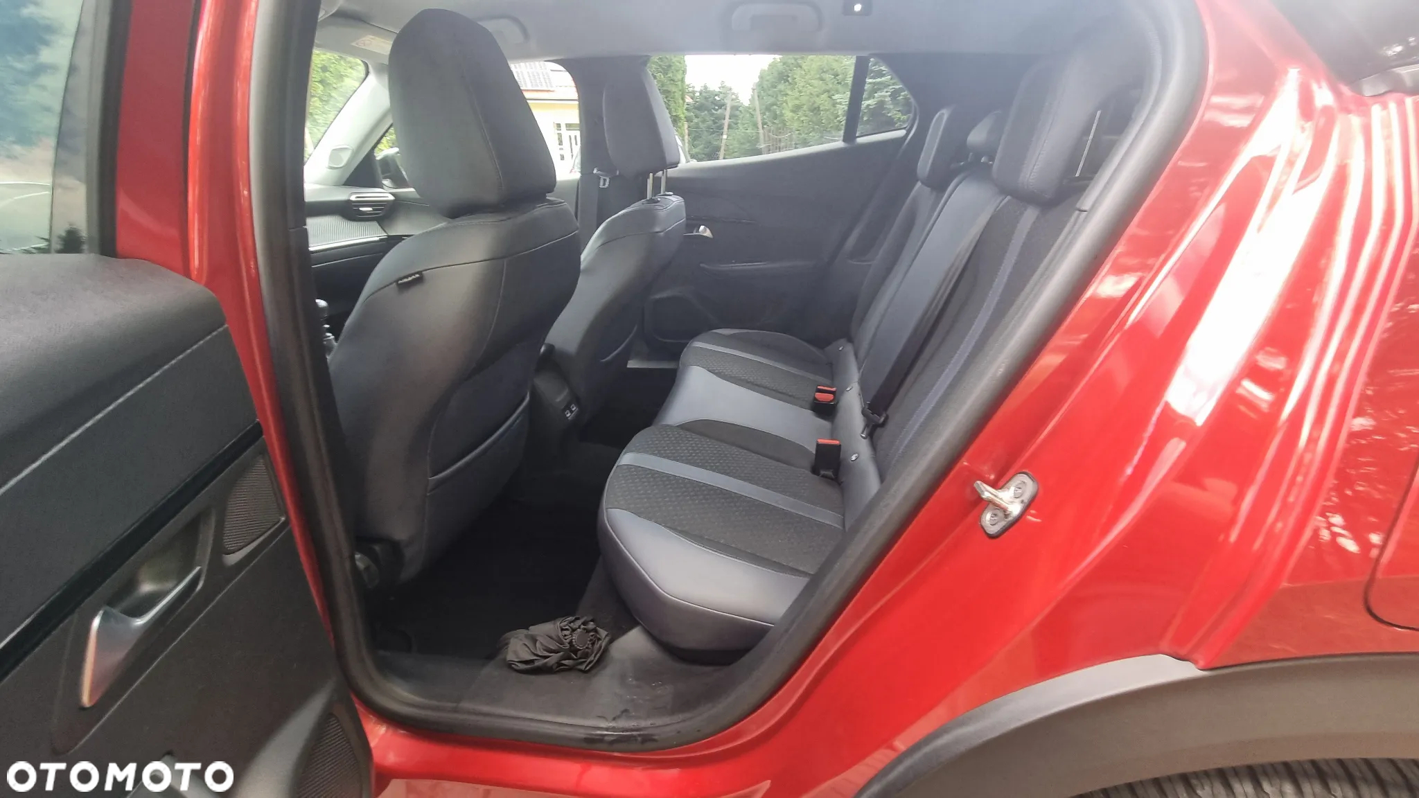 Peugeot 2008 - 11