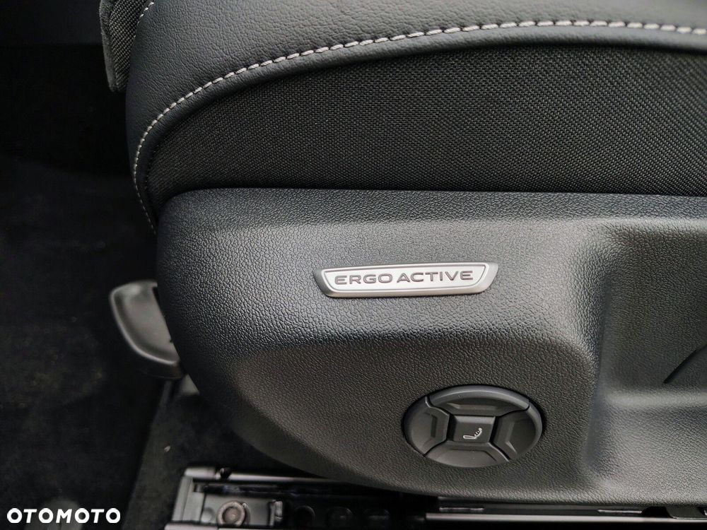 Volkswagen T-Roc - 18