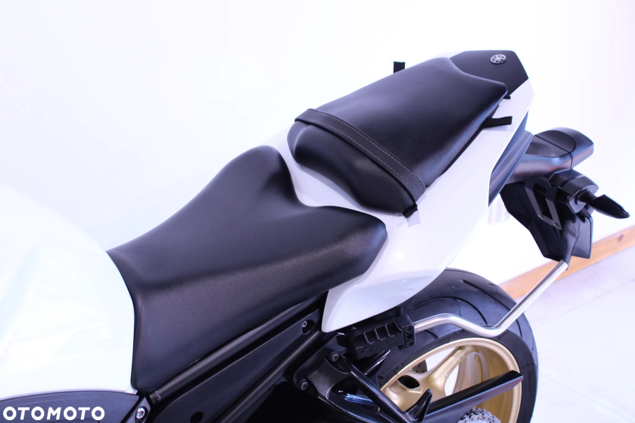 Yamaha FZ8 - 15